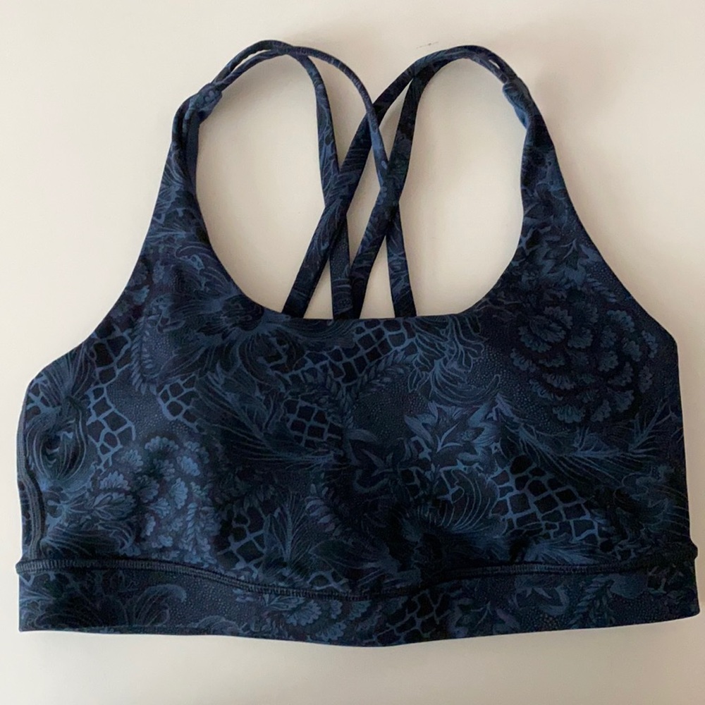 Lululemon padded sports bra